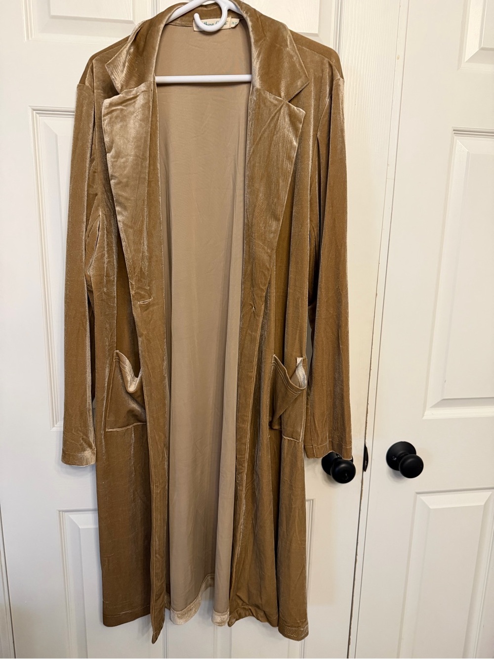 Southern Grace Velvet Long Open-Front Robe in Camel